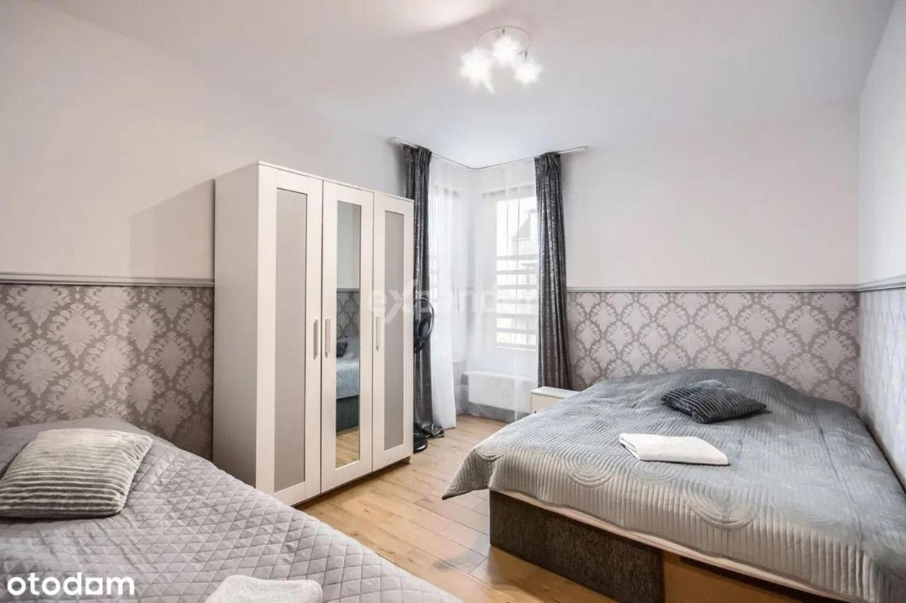 Luksusowy Gaj Apartament By Apartamenty Na Dni Wrocław Exteriör bild