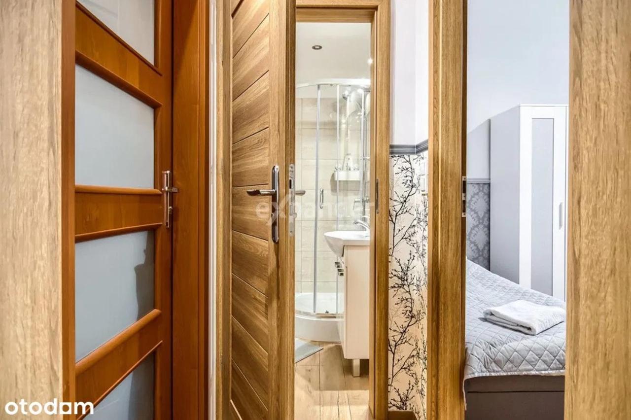 Luksusowy Gaj Apartament By Apartamenty Na Dni Wrocław Exteriör bild