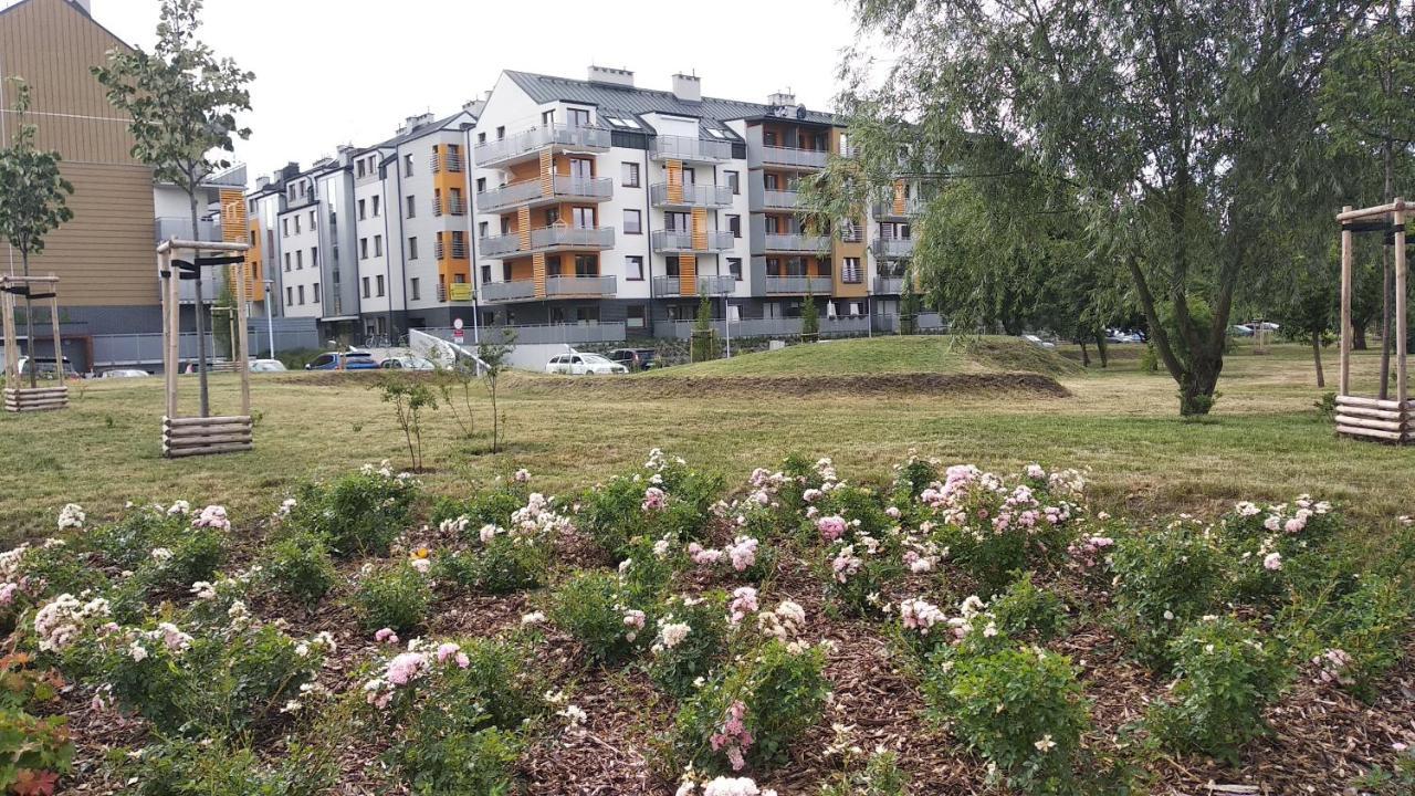 Luksusowy Gaj Apartament By Apartamenty Na Dni Wrocław Exteriör bild